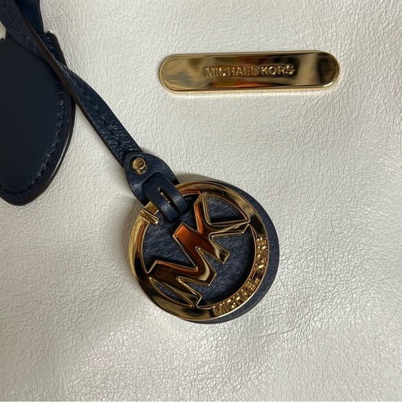 Michael Kors Leather Reversible Large Mae Tote (Navy/White) - Picture 7 of 11